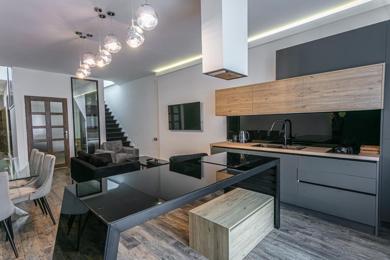 Luxe Apartment In Center เยเรวาน ภายนอก รูปภาพ