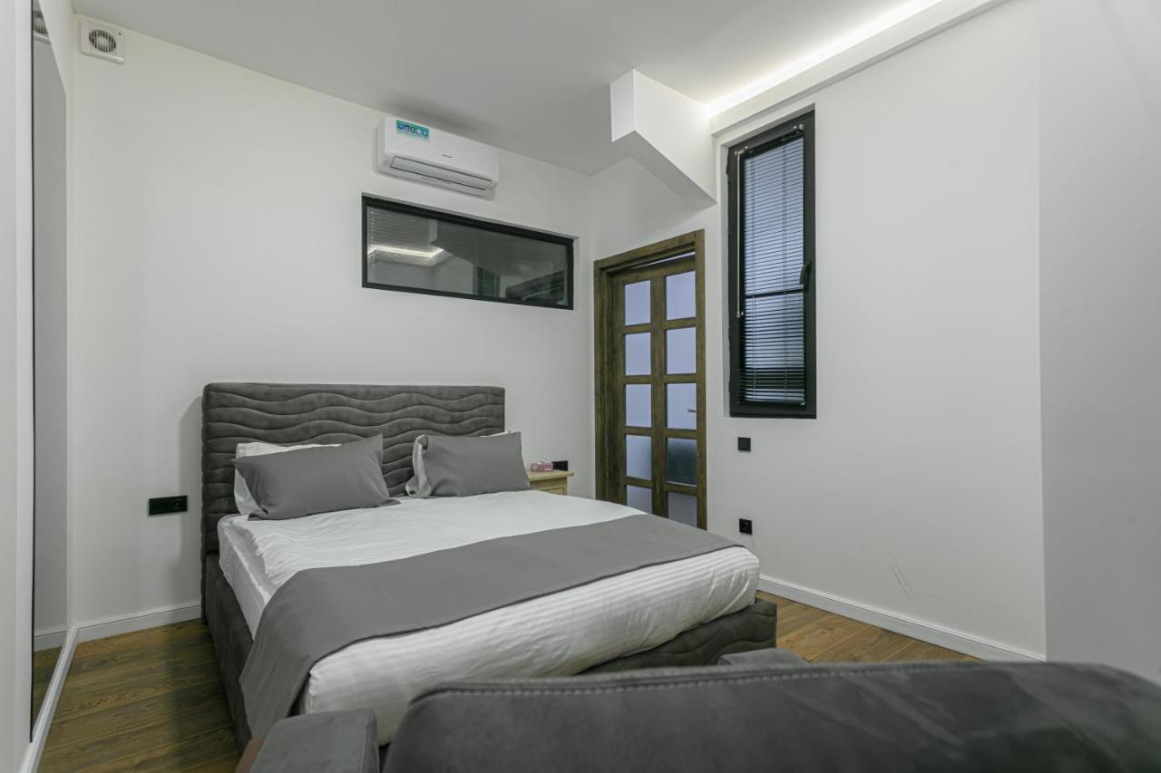 Luxe Apartment In Center เยเรวาน ภายนอก รูปภาพ