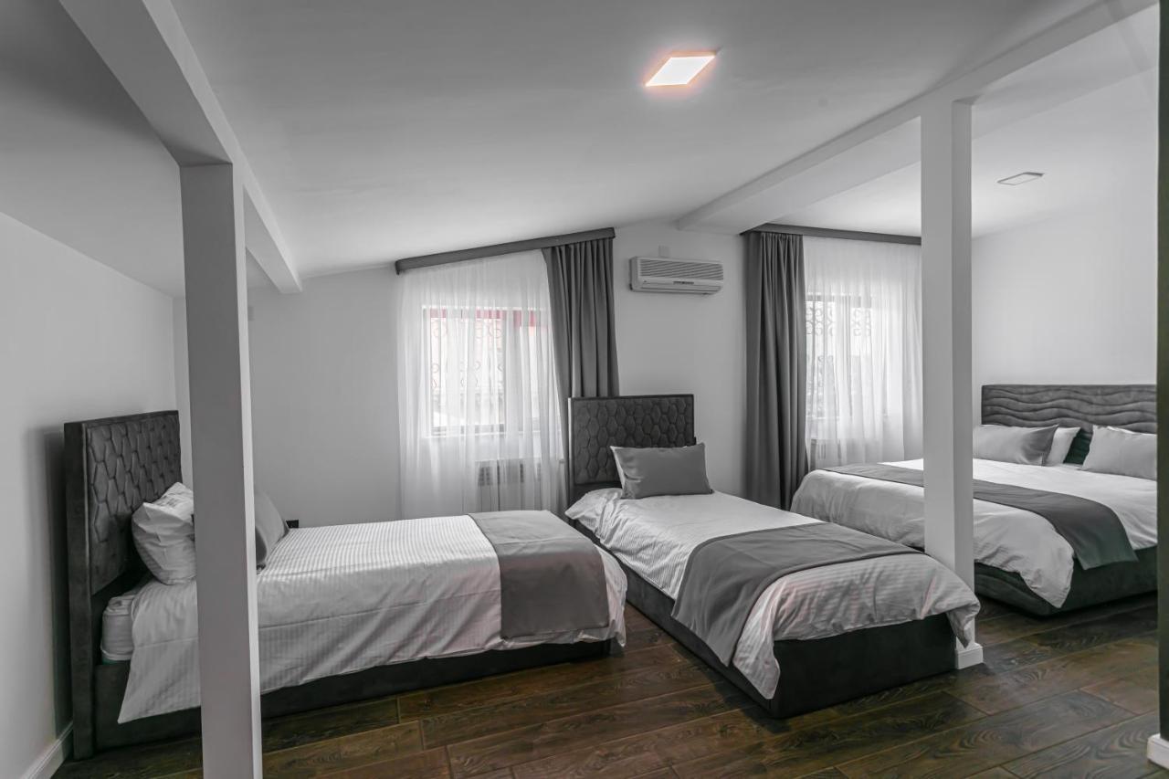 Luxe Apartment In Center เยเรวาน ภายนอก รูปภาพ