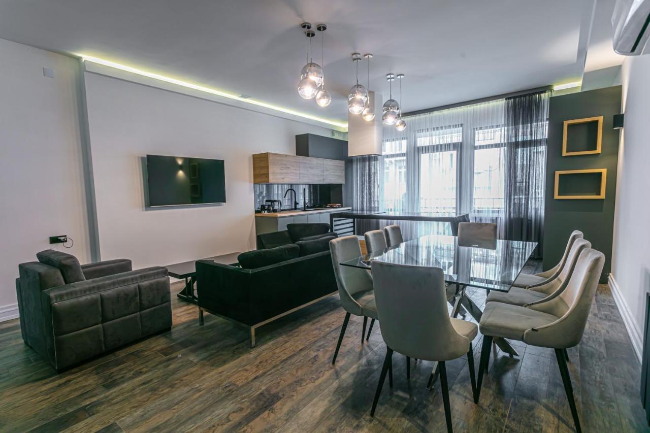 Luxe Apartment In Center เยเรวาน ภายนอก รูปภาพ