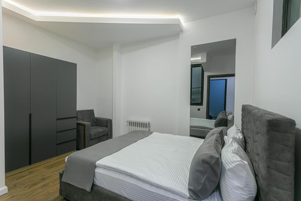 Luxe Apartment In Center เยเรวาน ภายนอก รูปภาพ