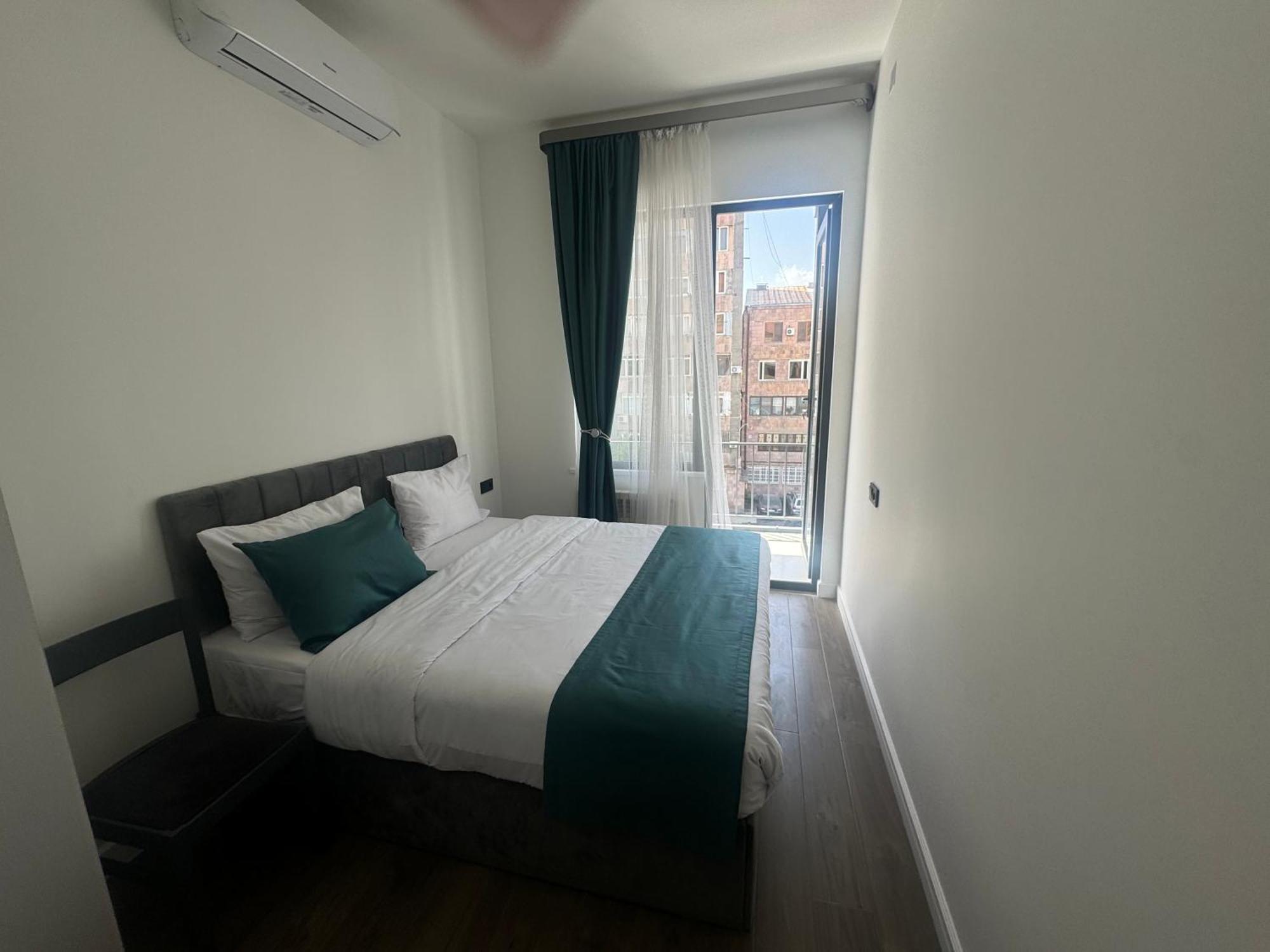 Luxe Apartment In Center เยเรวาน ภายนอก รูปภาพ