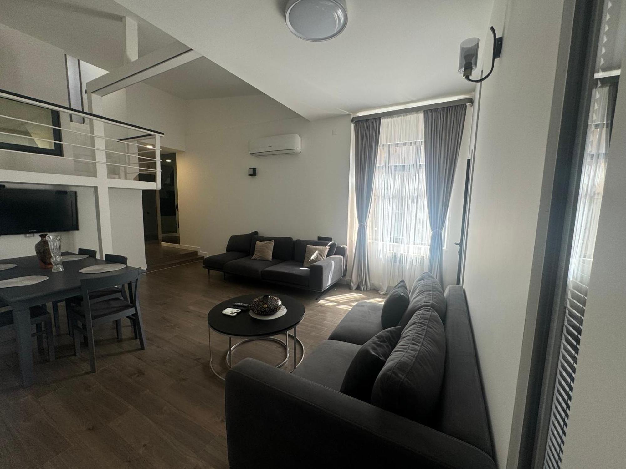 Luxe Apartment In Center เยเรวาน ภายนอก รูปภาพ